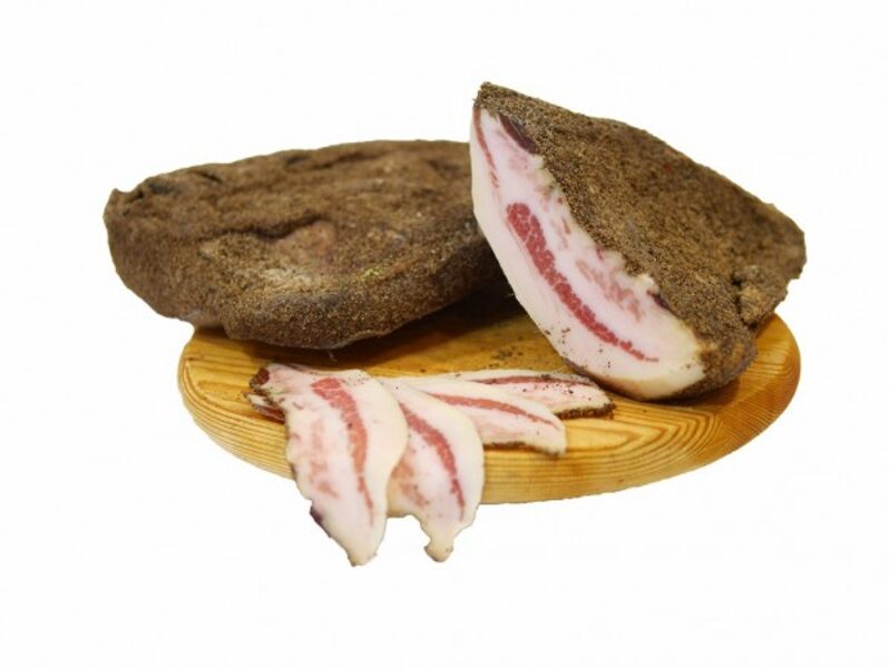 Guanciale Toskānas garšvielās, nogatavināta